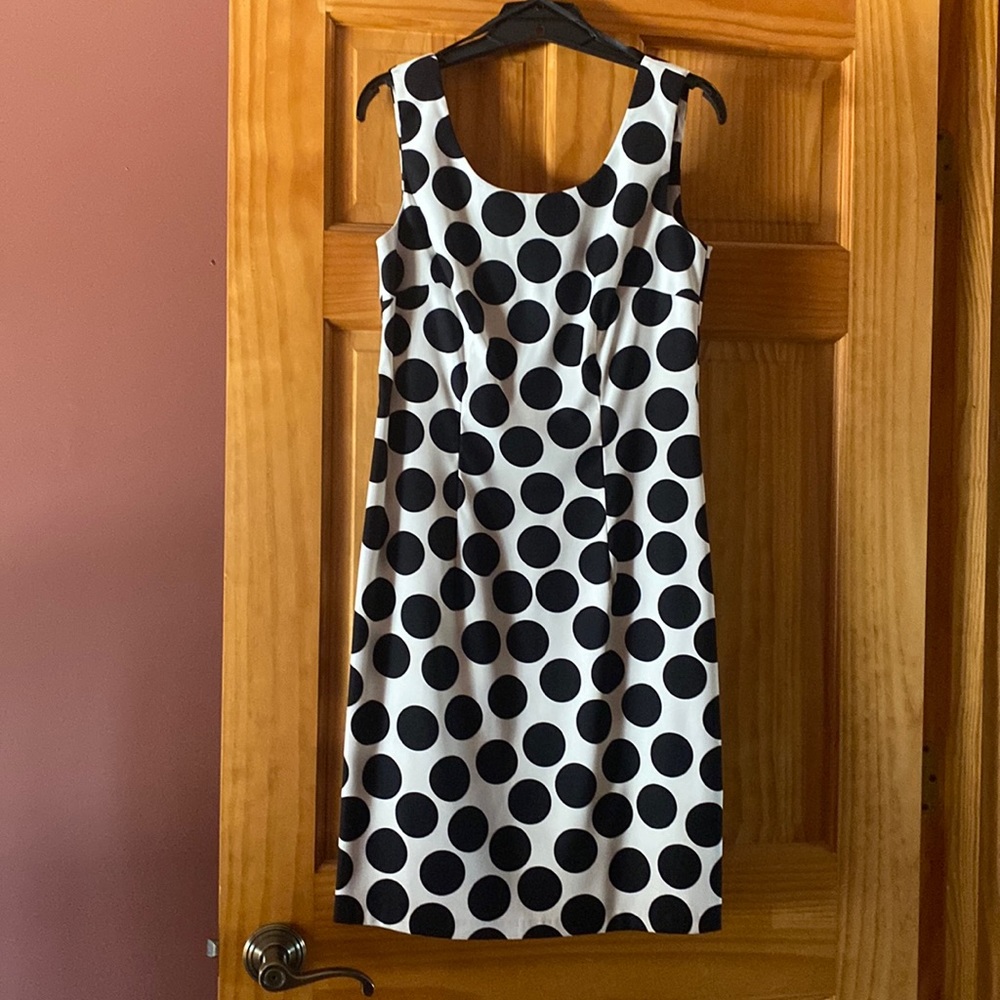 Black and white poke/dot dress